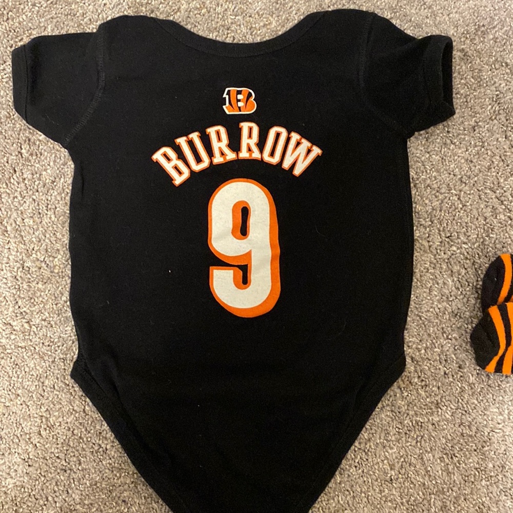 Baby Bengals onesie & socks